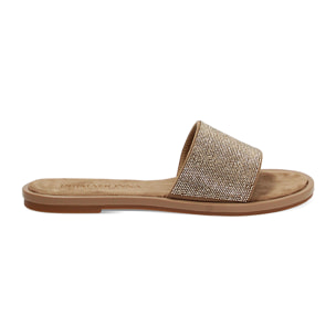Sandalias planas taupe con pedrería