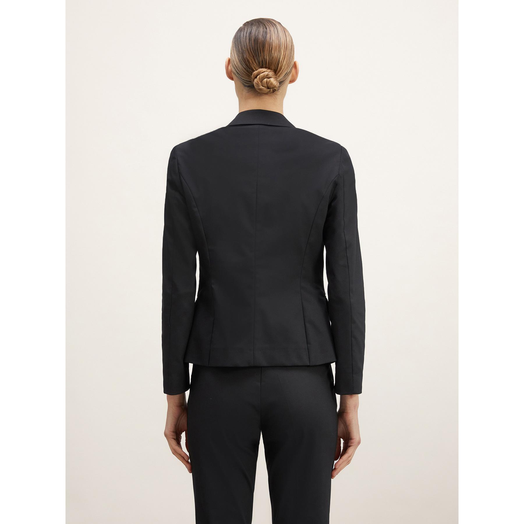 Motivi - Blazer corta de botonadura simple - Negro