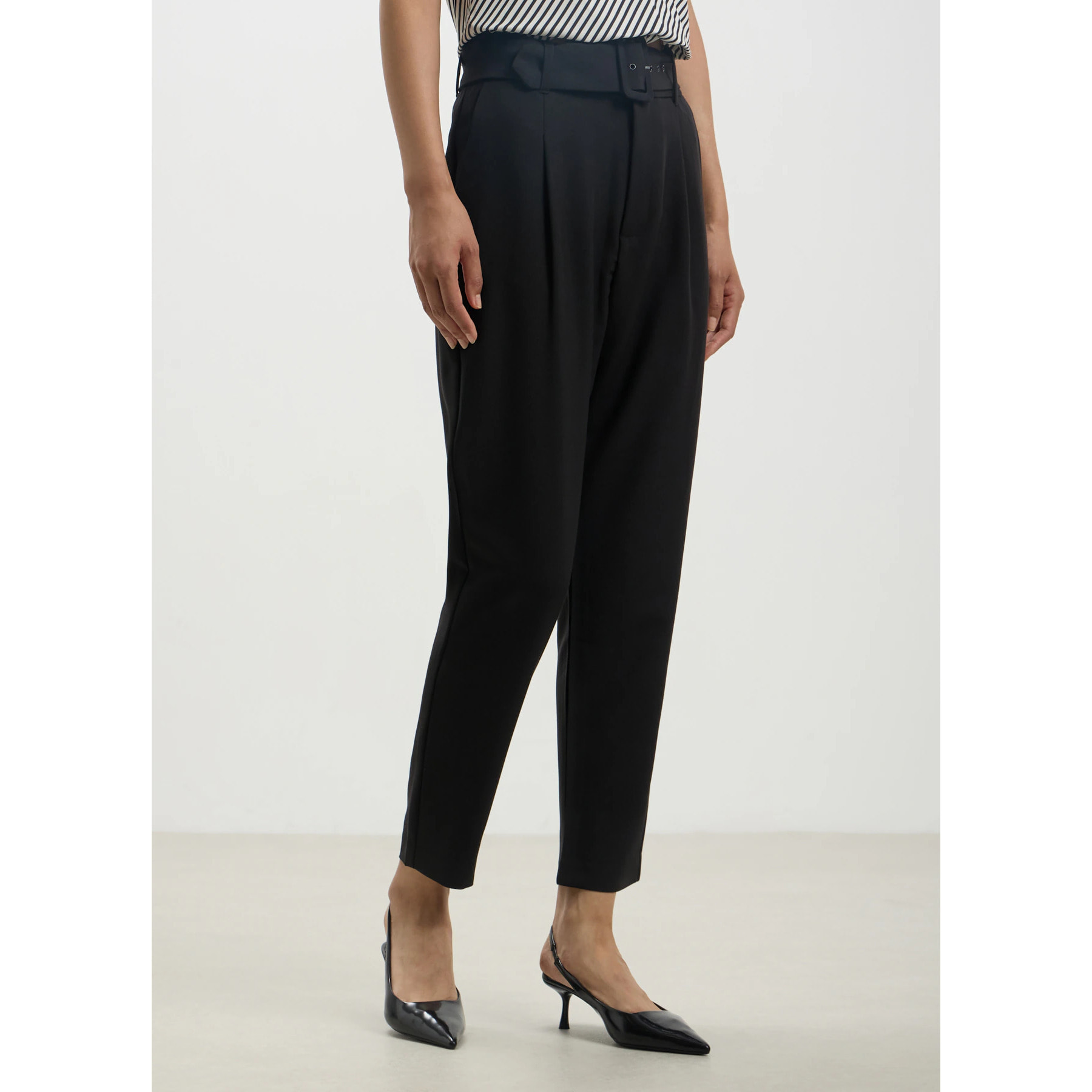 Pantalone con cintura