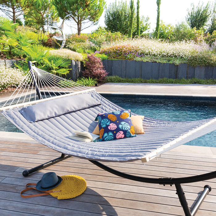 Toile de hamac matelassé "Akio" gris perle 190x140cm en polyester et bois