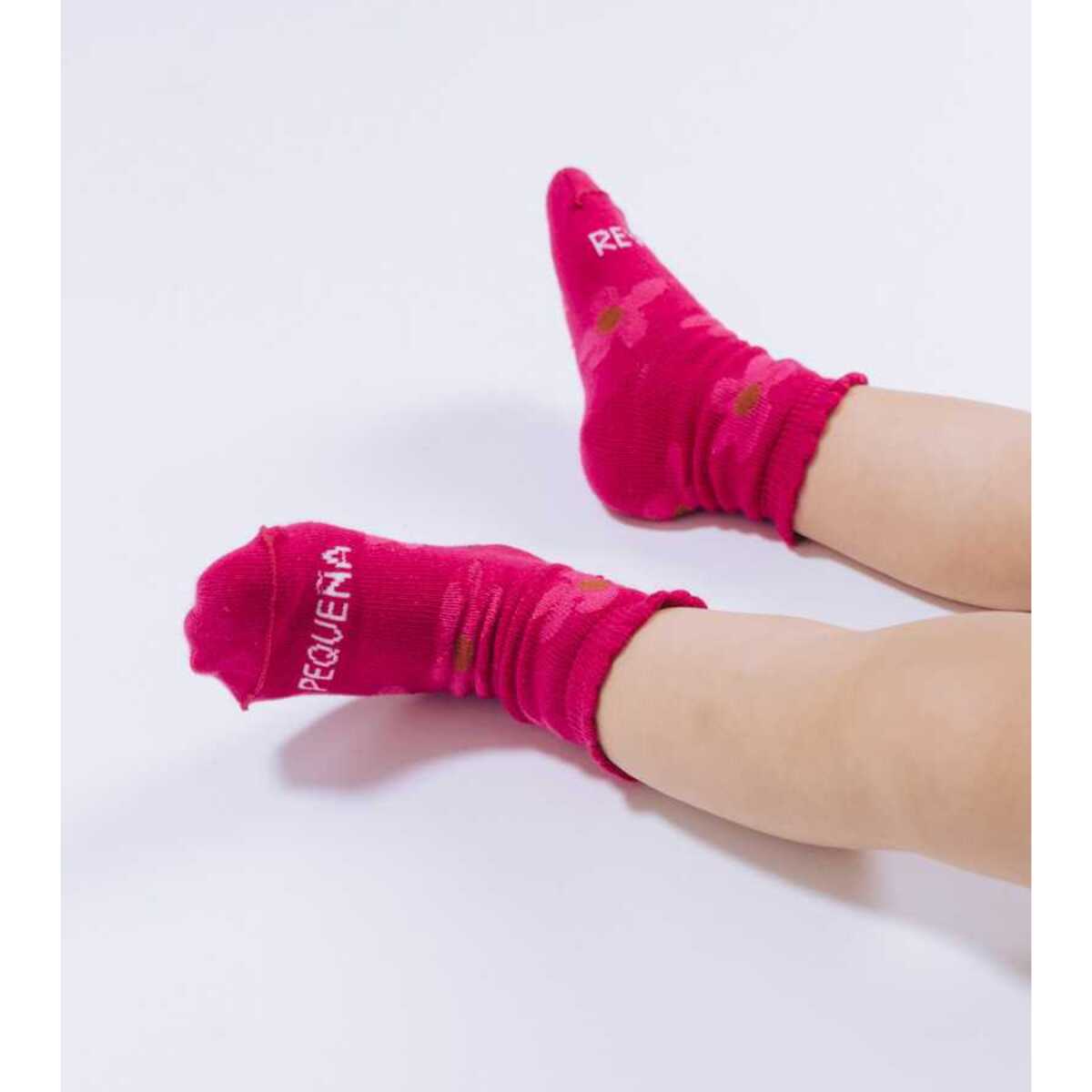 Mini calcetines "Pequeña revolución"