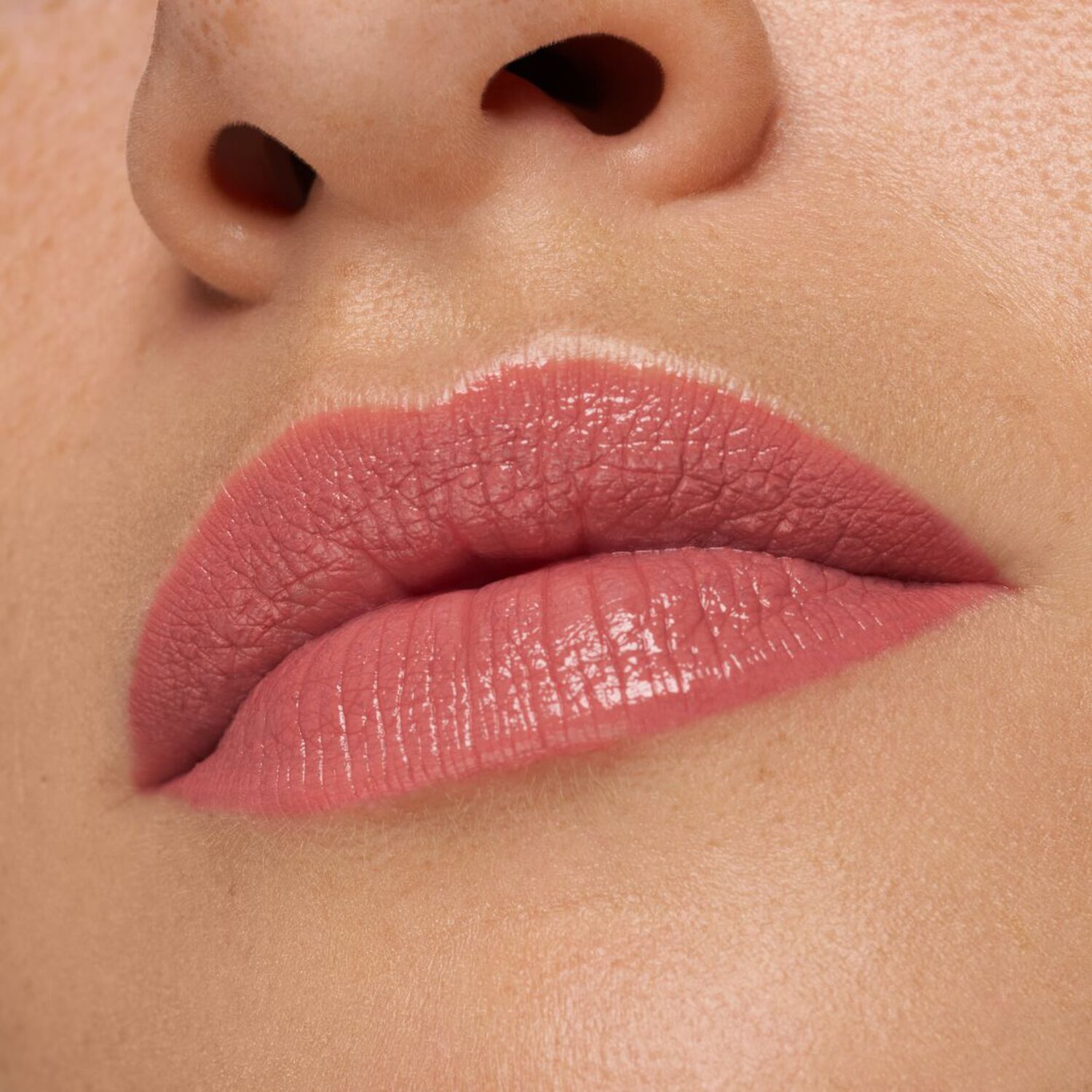 Satin Glow - Rouge à Lèvres Fini Satiné