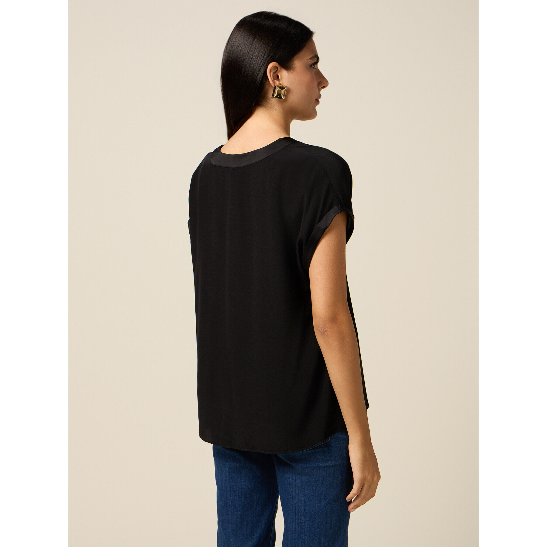 Oltre - Blusa scollo a V in viscosa - Nero