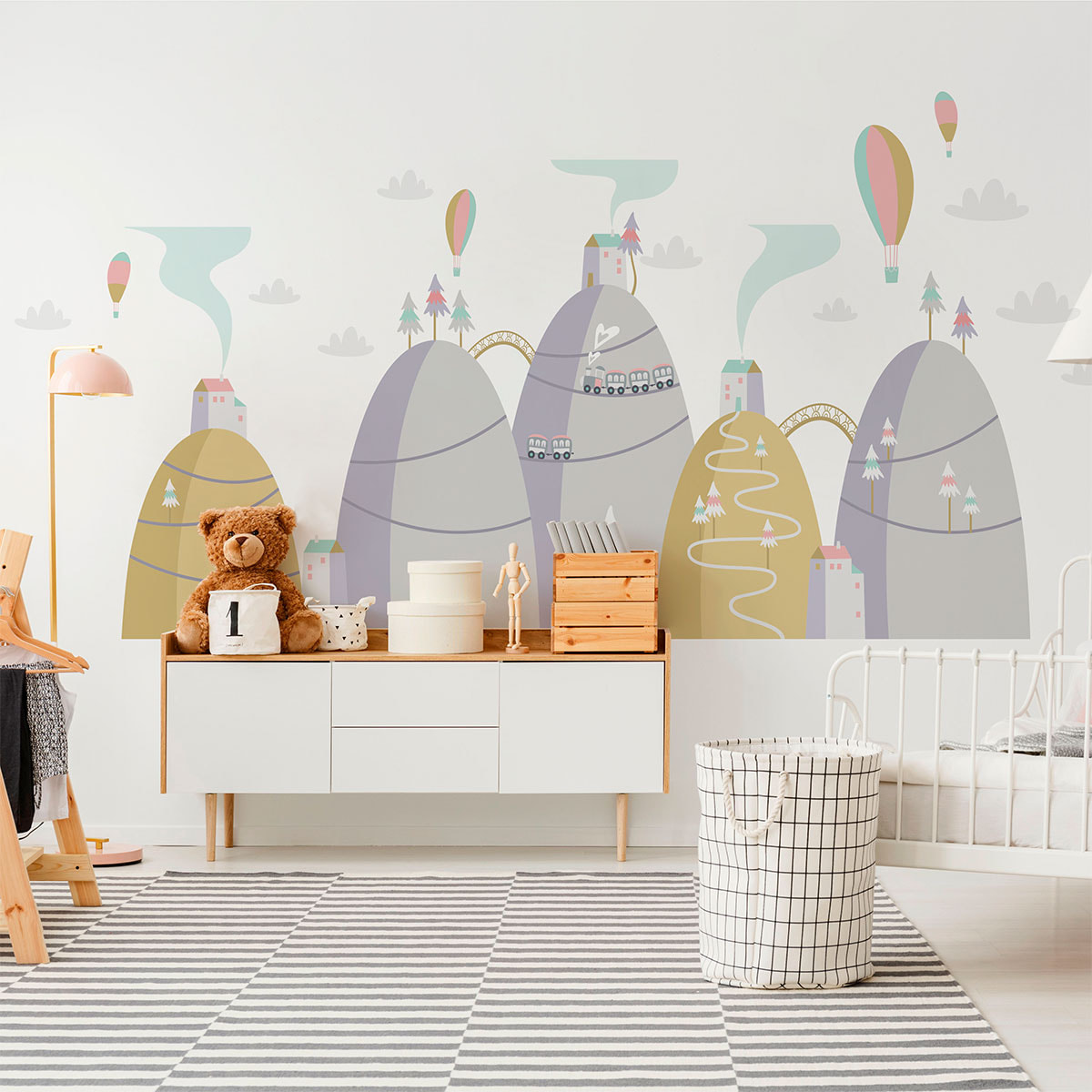 Stickers muraux enfants - Décoration chambre bébé - Autocollant Sticker mural géant enfant montagnes scandinaves MONTGOLFIÈRES PRÈS DES COLLINES