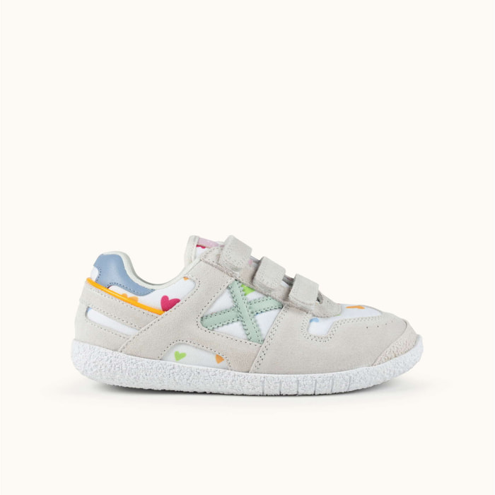 Zapatilla de infantil con Velcros y Estampado de Corazones Multicolores - MUNICH MINI GOAL 1627
