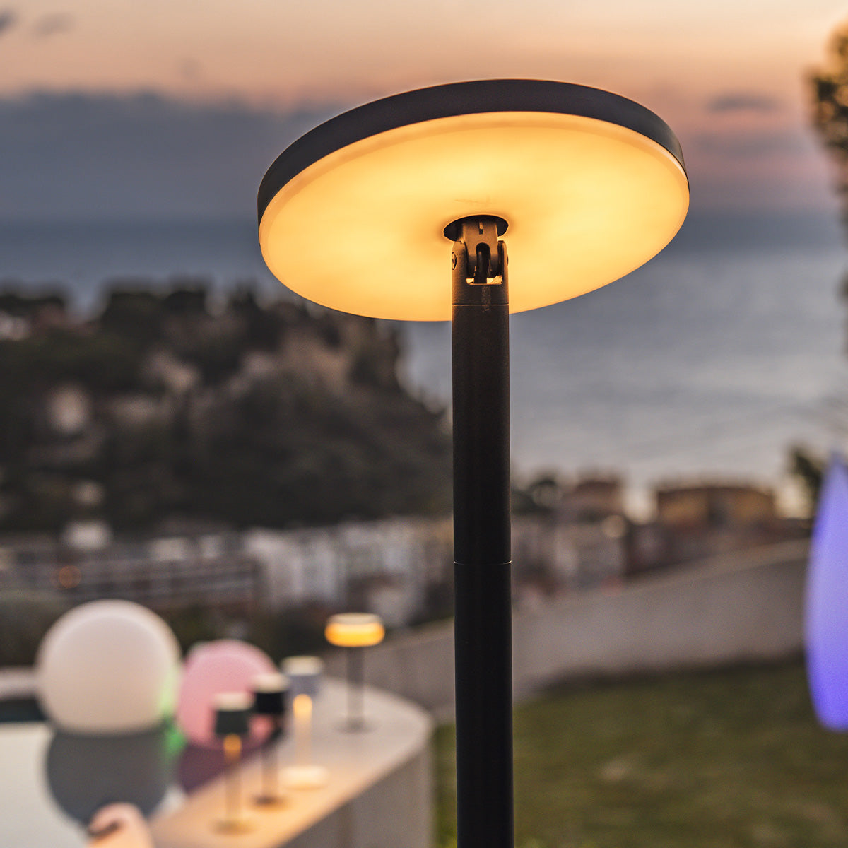Lampadaire solaire VIVIA TALL H145CM