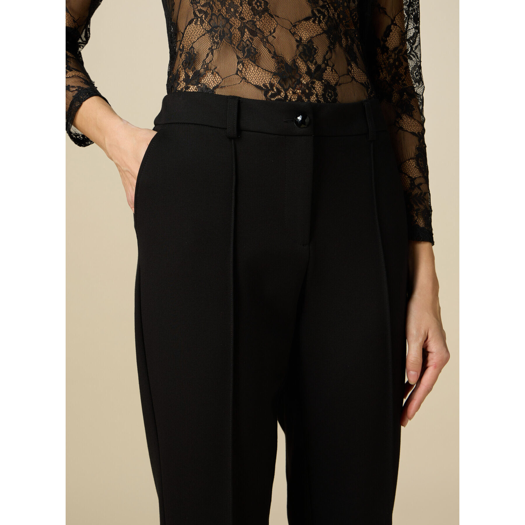 Oltre - Regular fit trousers in Milan stitch - Negro