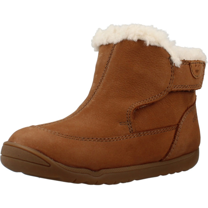Zapatillas Niño de la marca GEOX  modelo B664NB 00033 B MACCHIA MARRON