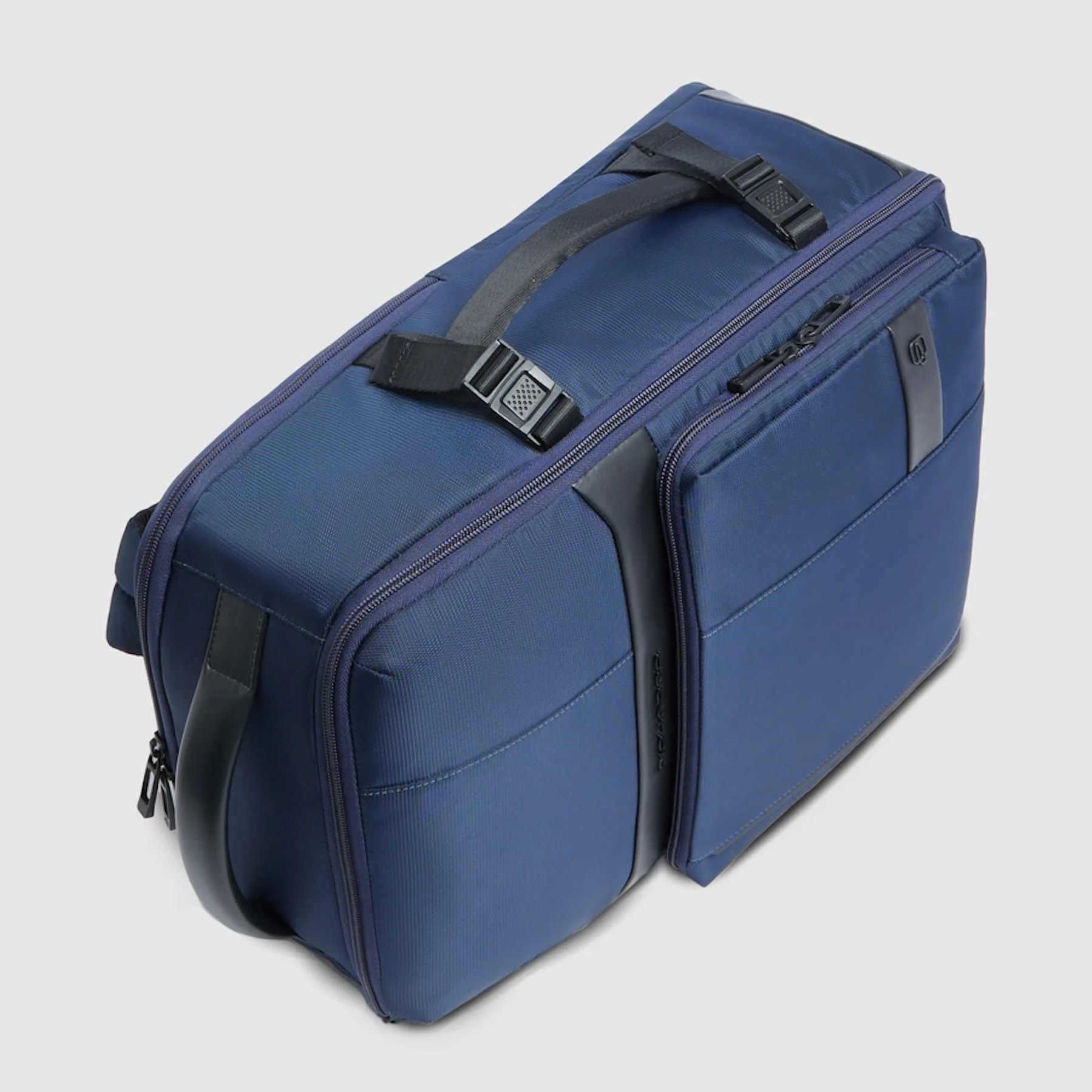 Piquadro Zaino da viaggio per PC e iPad® in tessuto e pelle, con protezioni antiurto e RFID