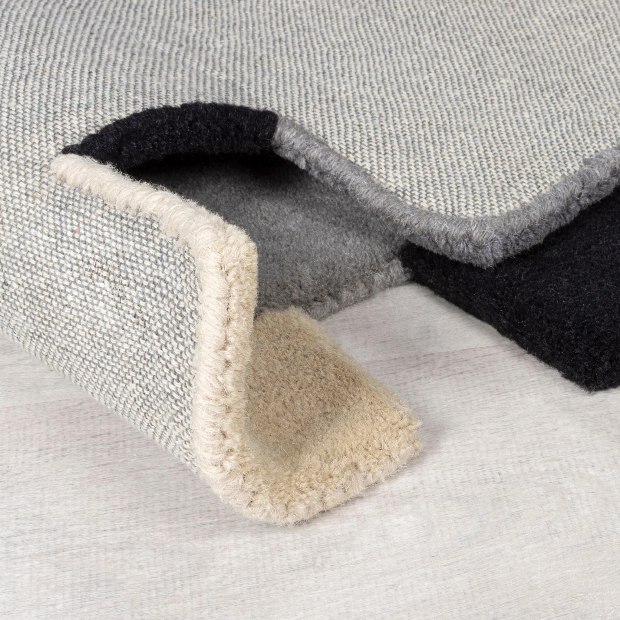 Tapis de couloir graphique en laine COLLAGE