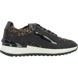 Sneakers de  Mujer de la marca GEOX  modelo D6600A 08521 NEGRO