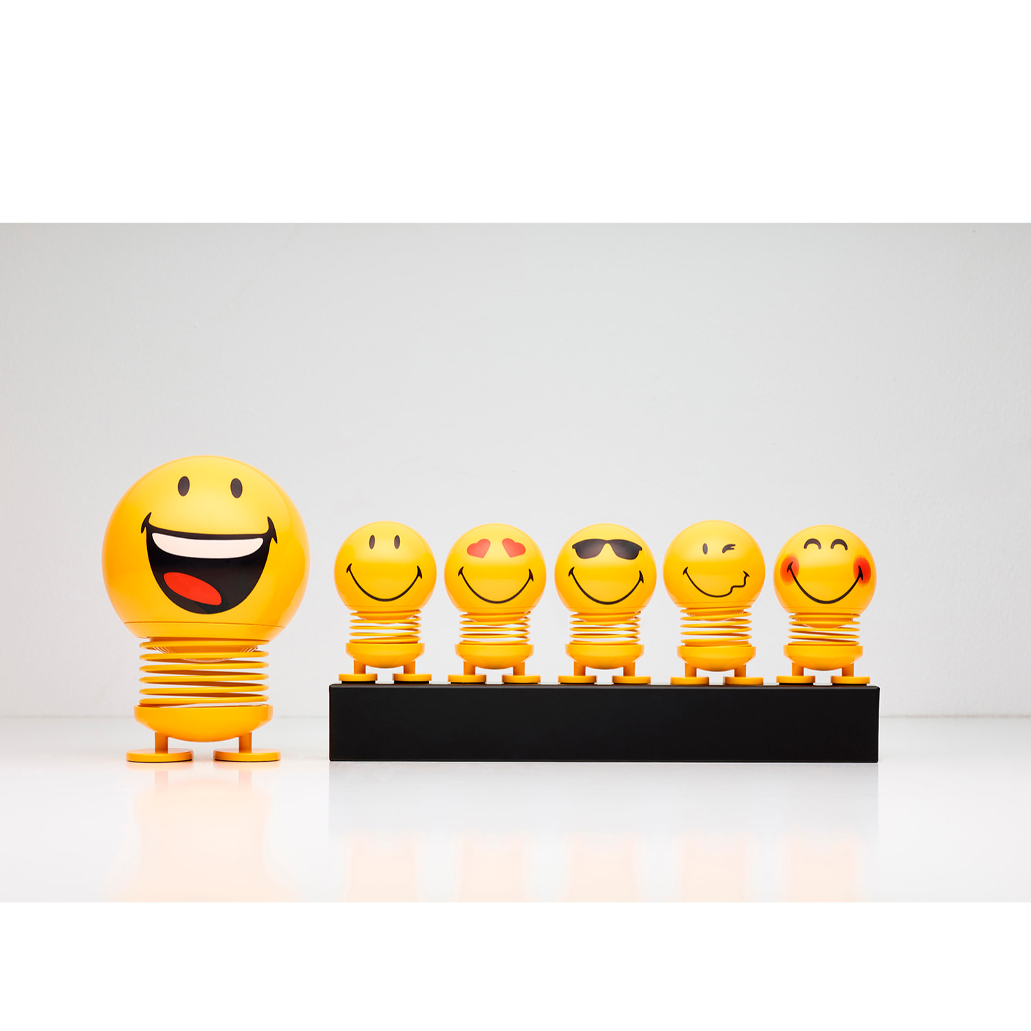 Hoptimist Smiley Love