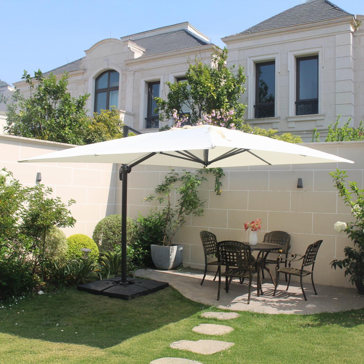 Parasol  ecru déporté rectangle 3 x 4 m rotatif à 360 NAVIA