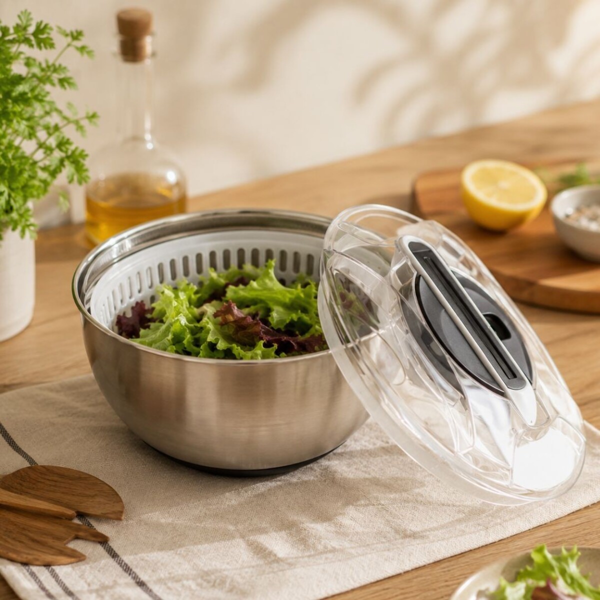 Essoreuse à salade à piston avec saladier