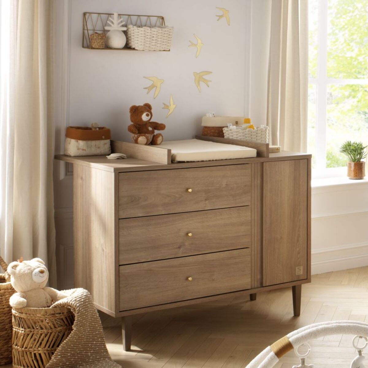 Chambre bébé évolutive Mokka, Lit 140x70 évolutif et Commode à langer - Chêne Mokka