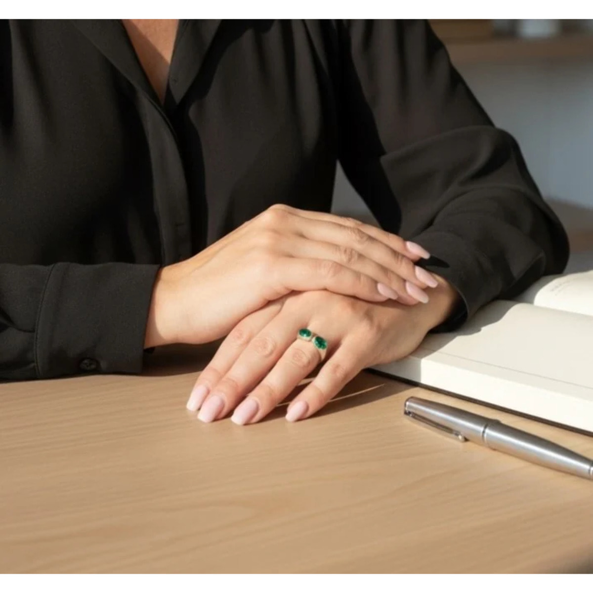 Anillo doble cristal abierto alianza plata 10µ cristal Sw esmeralda