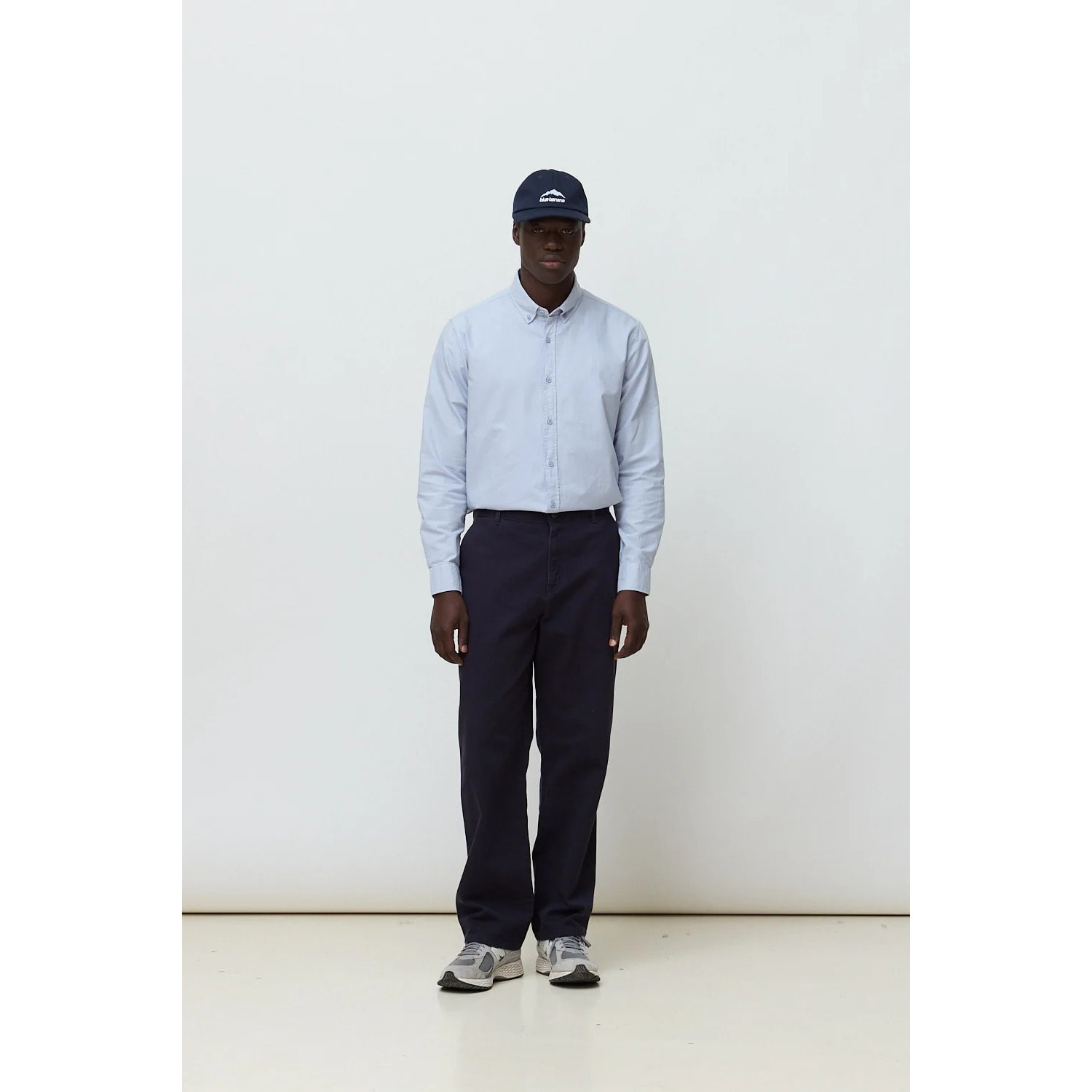 PANTALÓN CHINO MATT AZUL MARINO