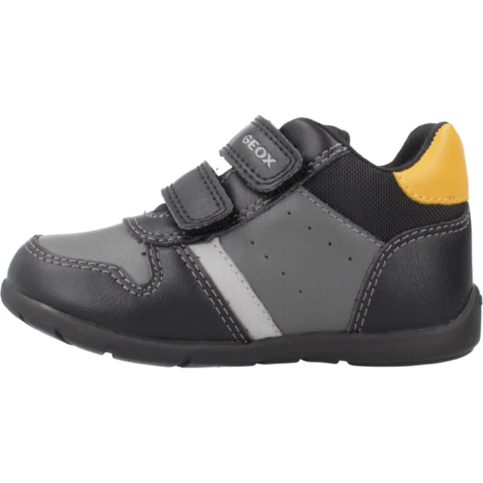 Zapatillas Niño de la marca GEOX  modelo B ELTHAN BOY NEGRO