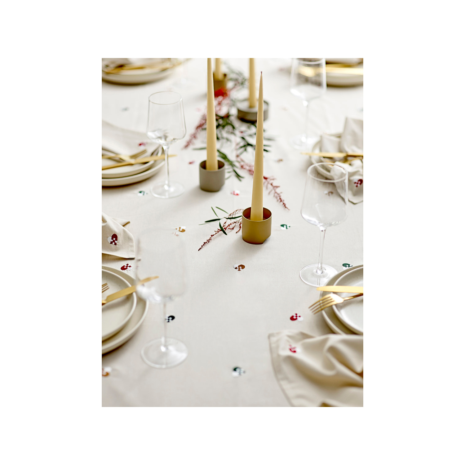 Nappe Christmas Hearts Embroidery