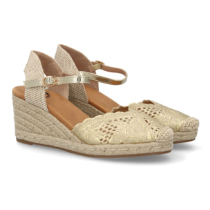 Alpargata valenciana cuña con adornos calados para mujer