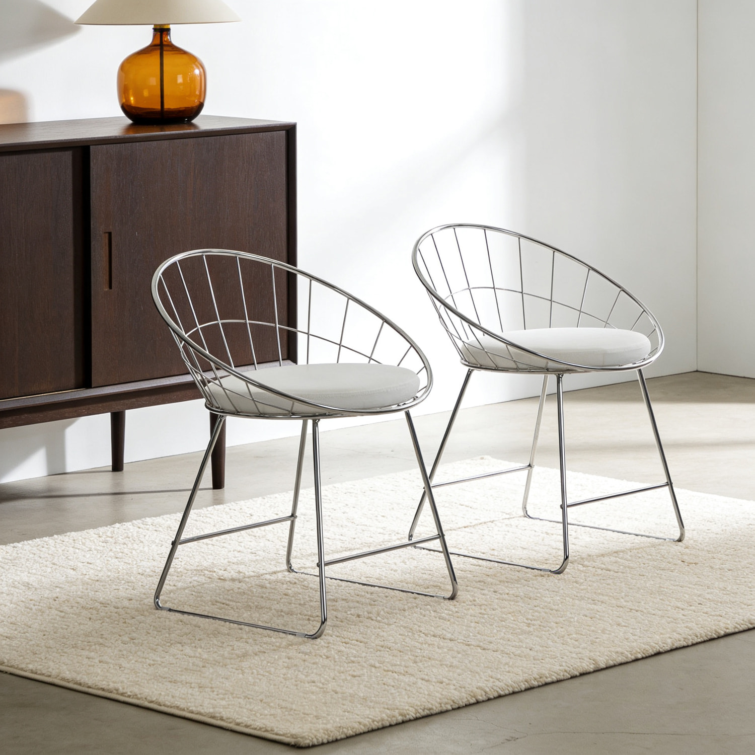 Lot de 2 chaises en métal chromé et coussin blanc ALEX