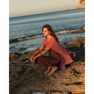 Vestido midi con escote palabra de honor y capa