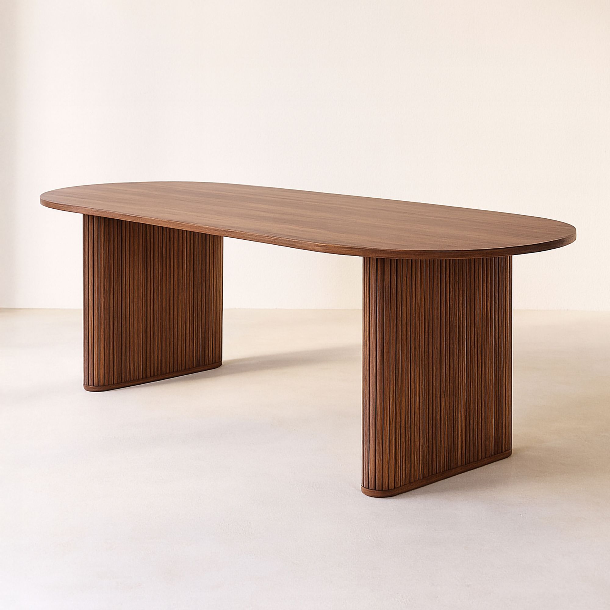 Table à manger ovale effet noyer et pieds striés 230cm SELMA