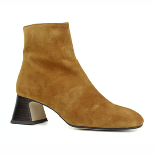 Botín. Tacón de 5 cm.