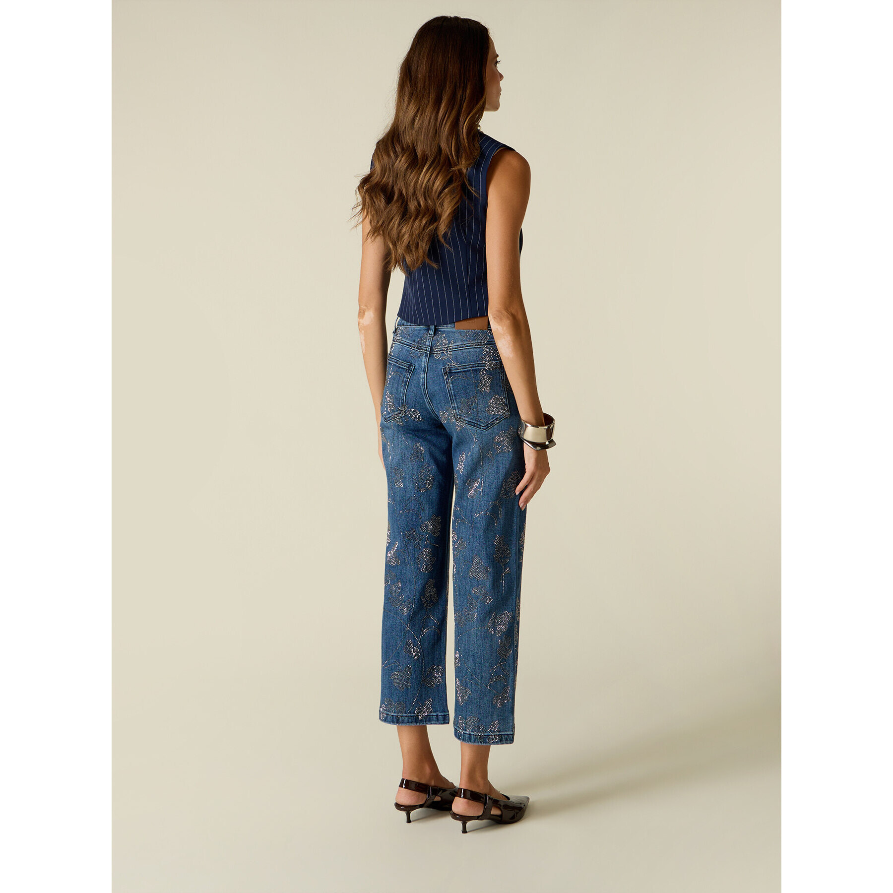 Oltre - Jeans cropped con applicazione di cristalli - Blu