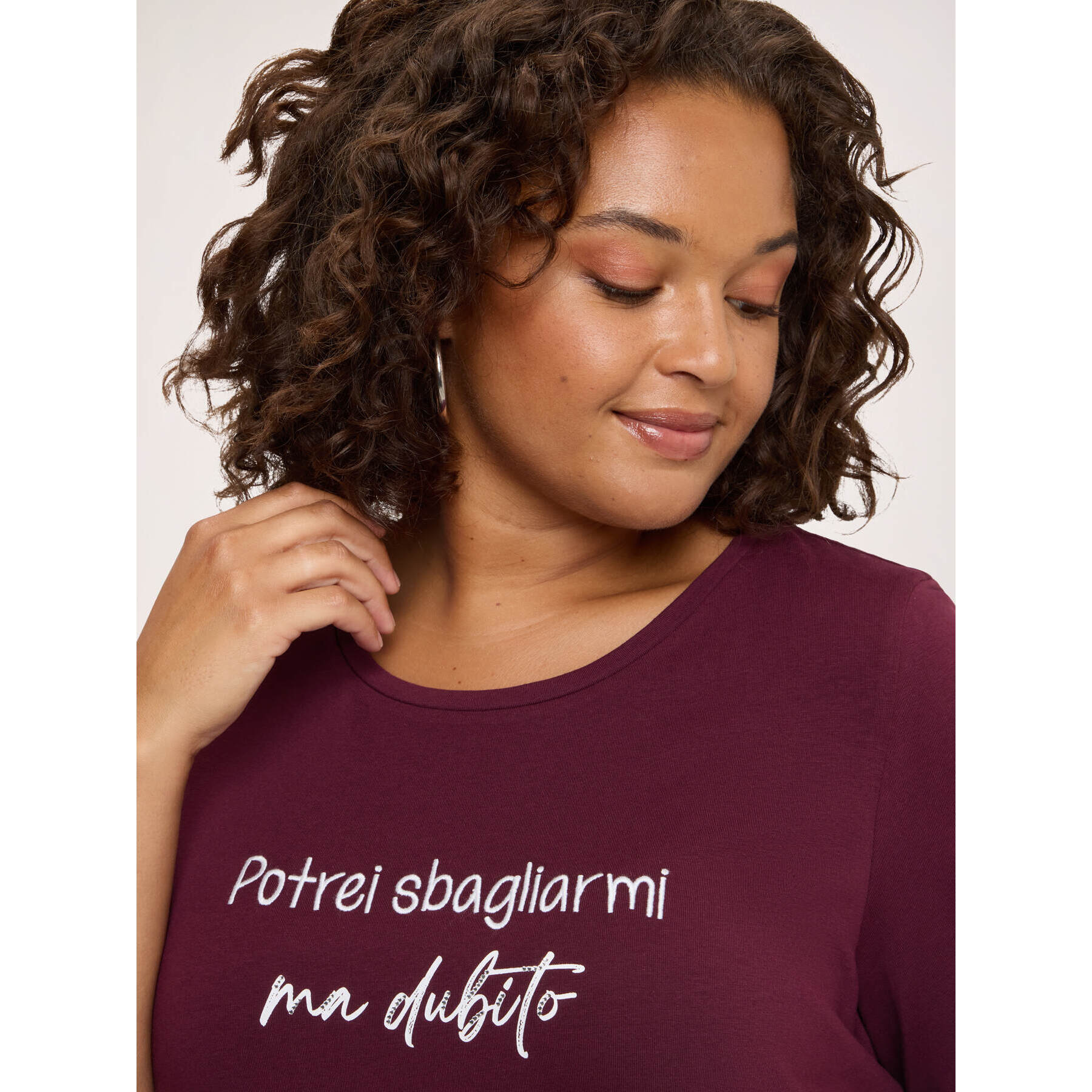 Fiorella Rubino - Camiseta de algodón con frase irónica - Burgundy