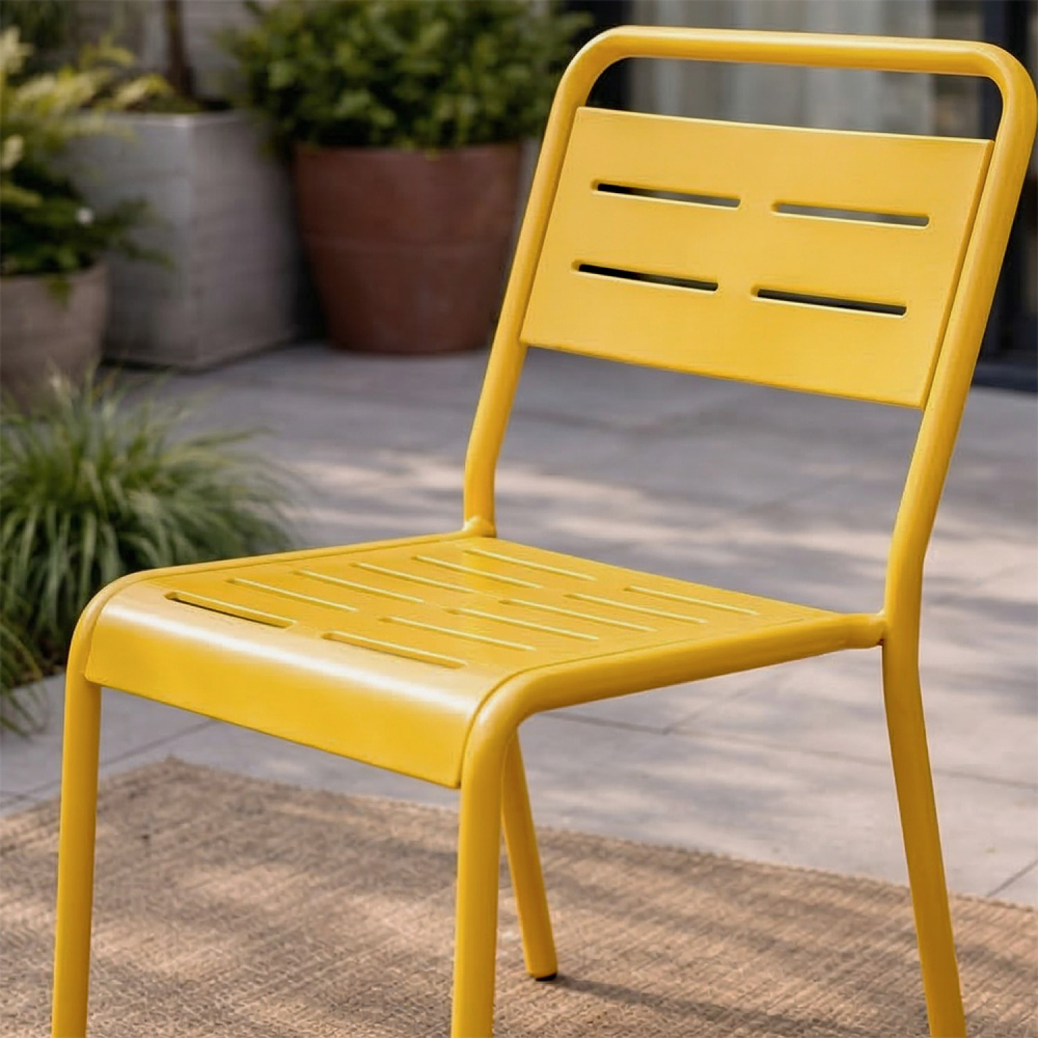 Lot de 2 chaises de jardin empilables jaunes EVORA