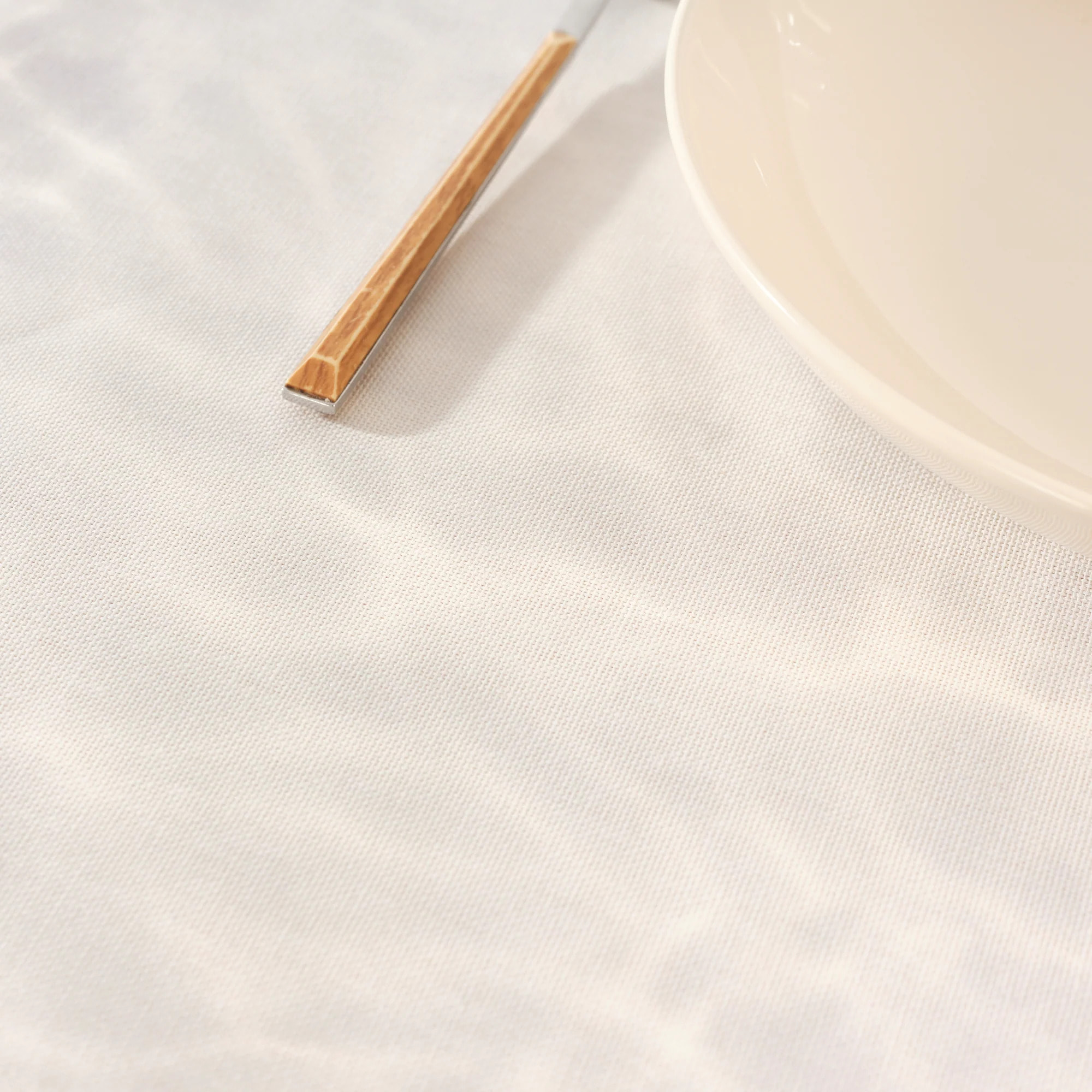 Nappe en résine anti-taches F022