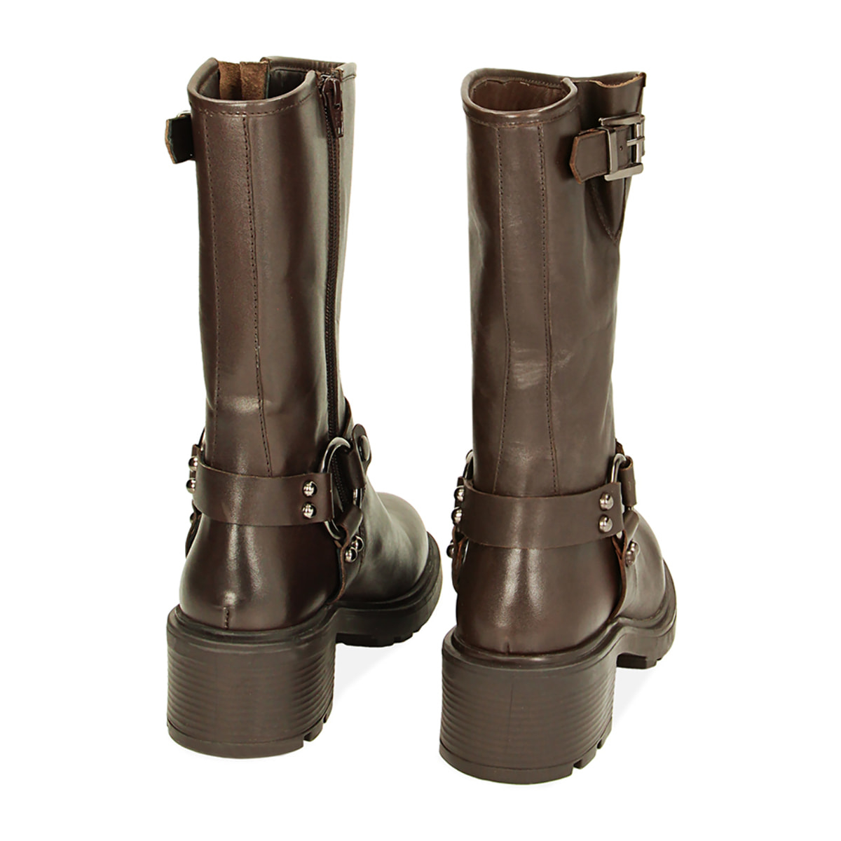 Motera femenina marrón oscuro