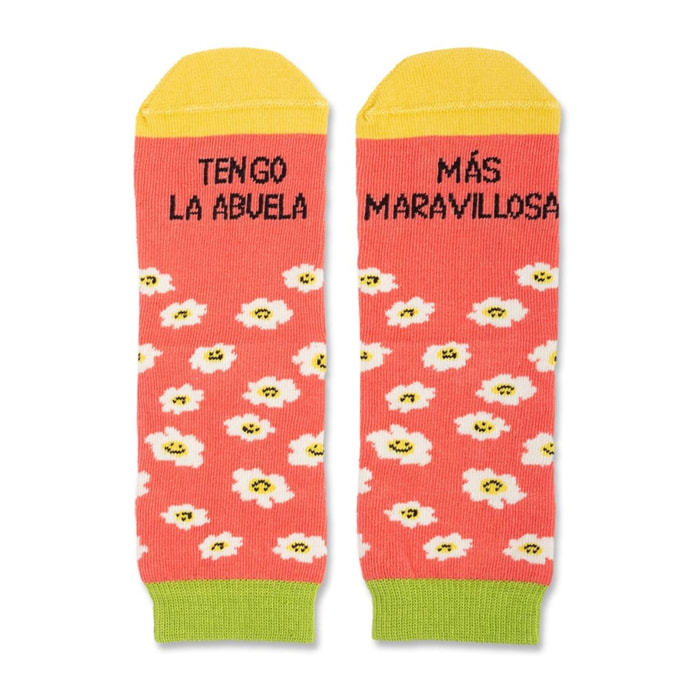 Mini calcetines "Tengo la abuela más maravillosa" talla 15-18