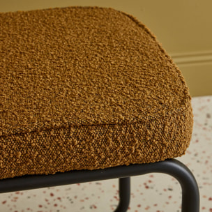 Lot de 2 chaises cantilever bouclette texturée ocre. Maja. L46 x P54.5x H84.5cm