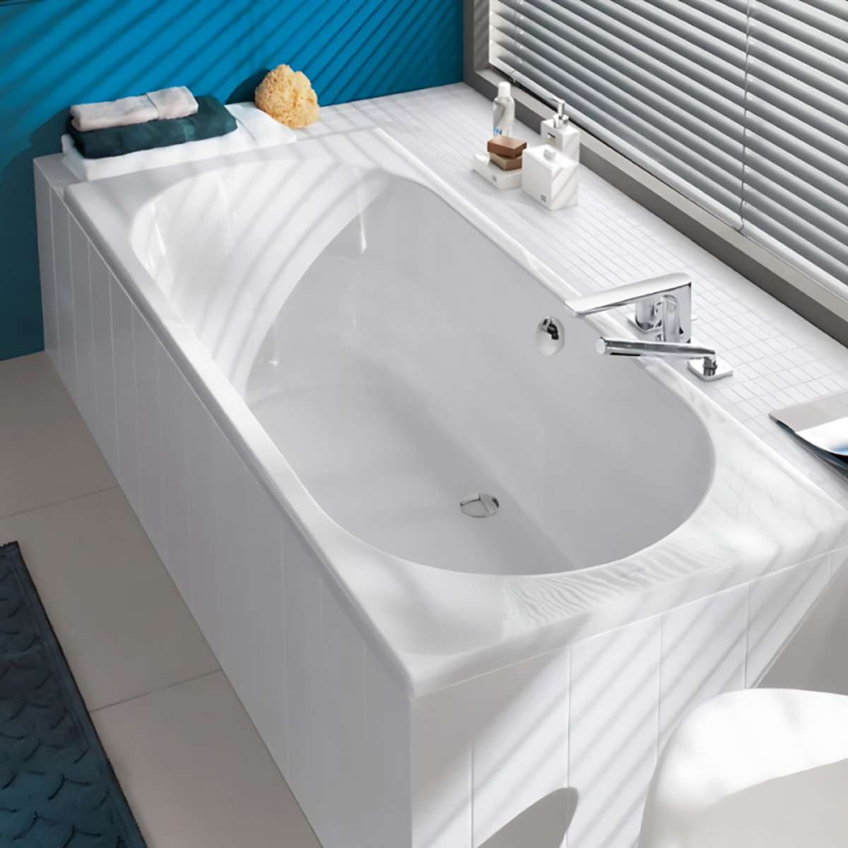 Baignoire droite VILLEROY ET BOCH O Novo acrylique avec pieds