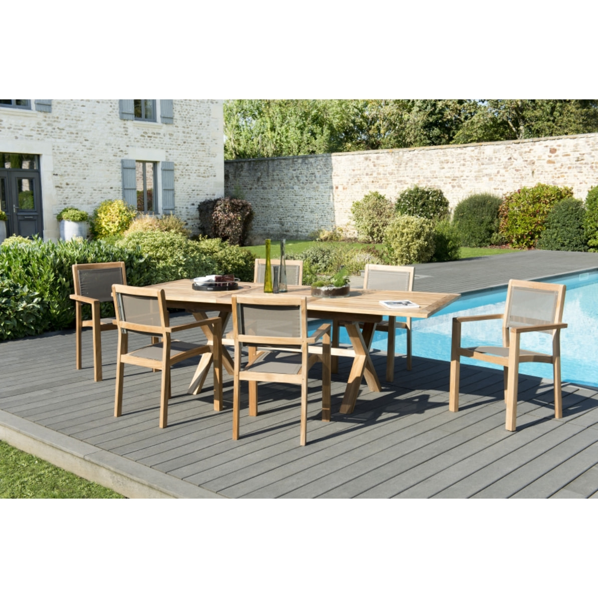 HARRIS - SALON DE JARDIN BOIS TECK 8/10 pers - 1 Table rect. extensible pieds croisés - 6 fauteuils empilables textilène taupe