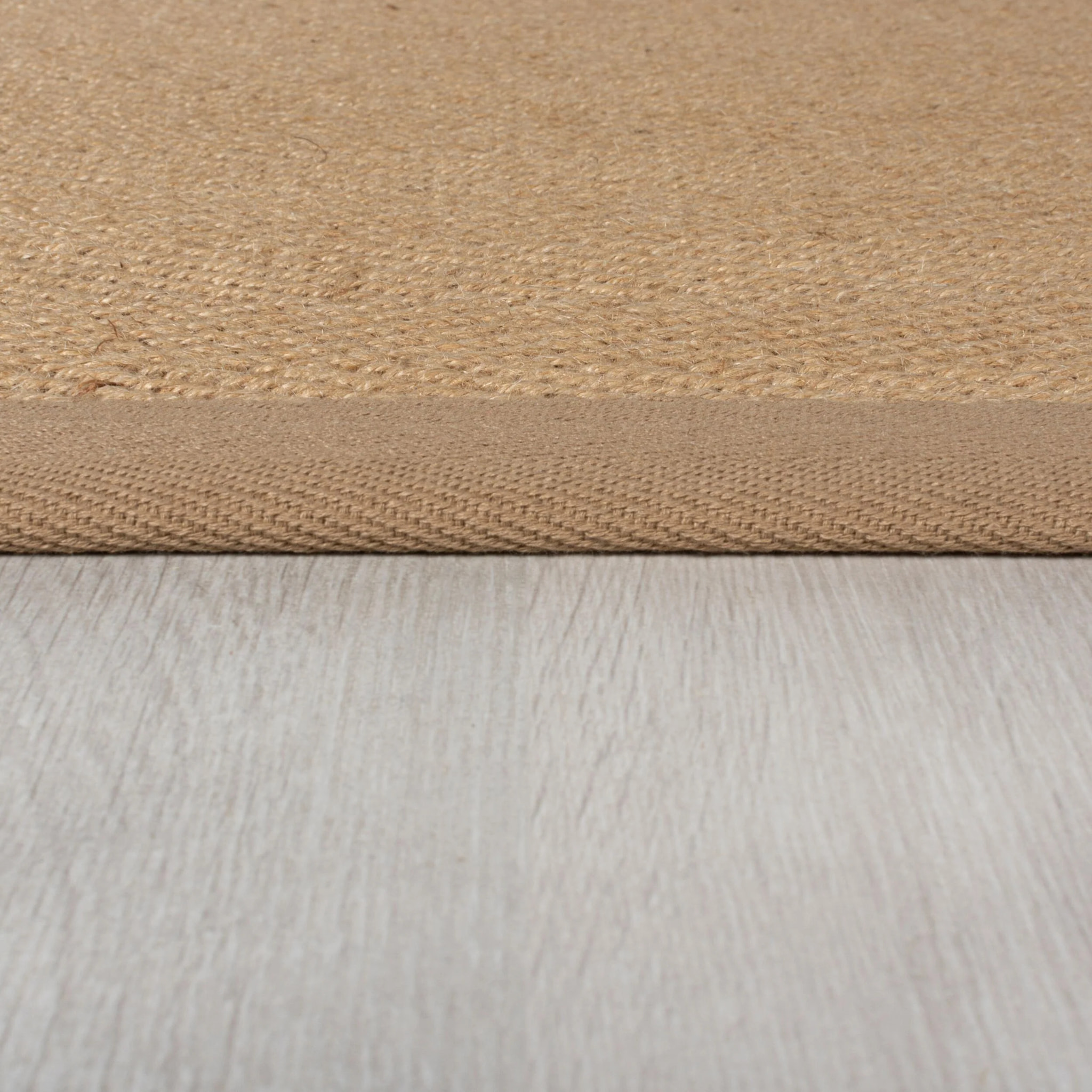 Tapis en jute antiderapant de couloir KIRA