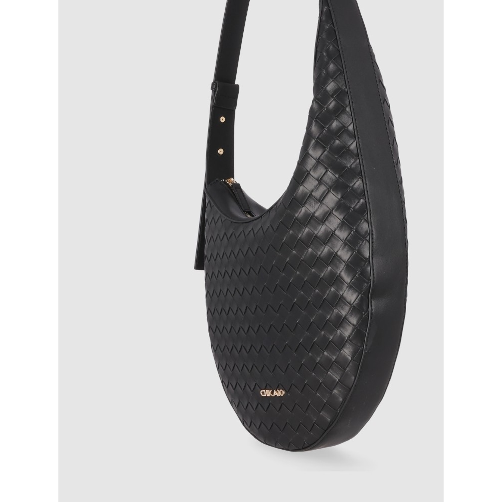 Bolso - Negro - Medida: 29 cm x 26 cm x 5 cm