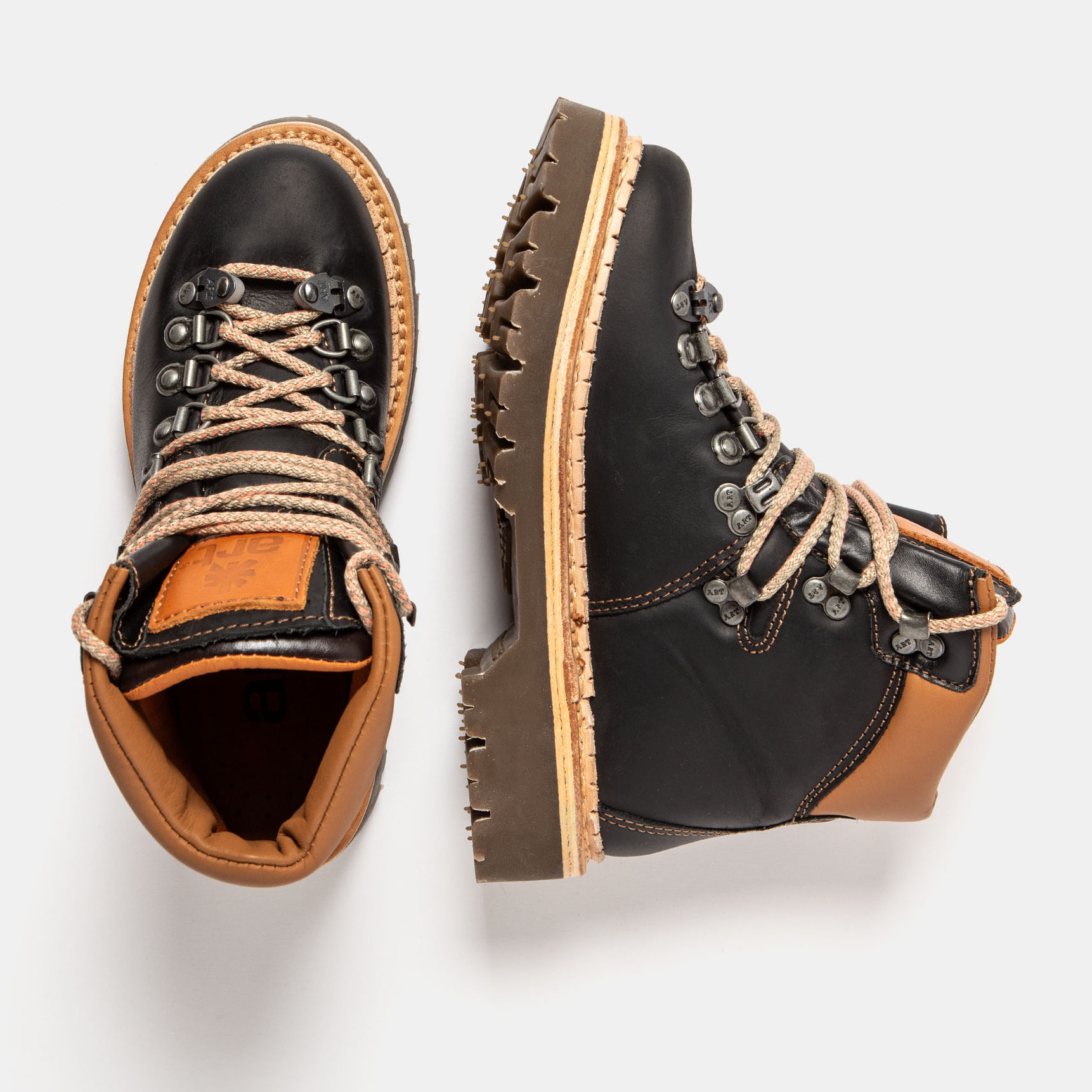Botines 0903 ARIZONA BLACK/ AIR ALPINE color Black