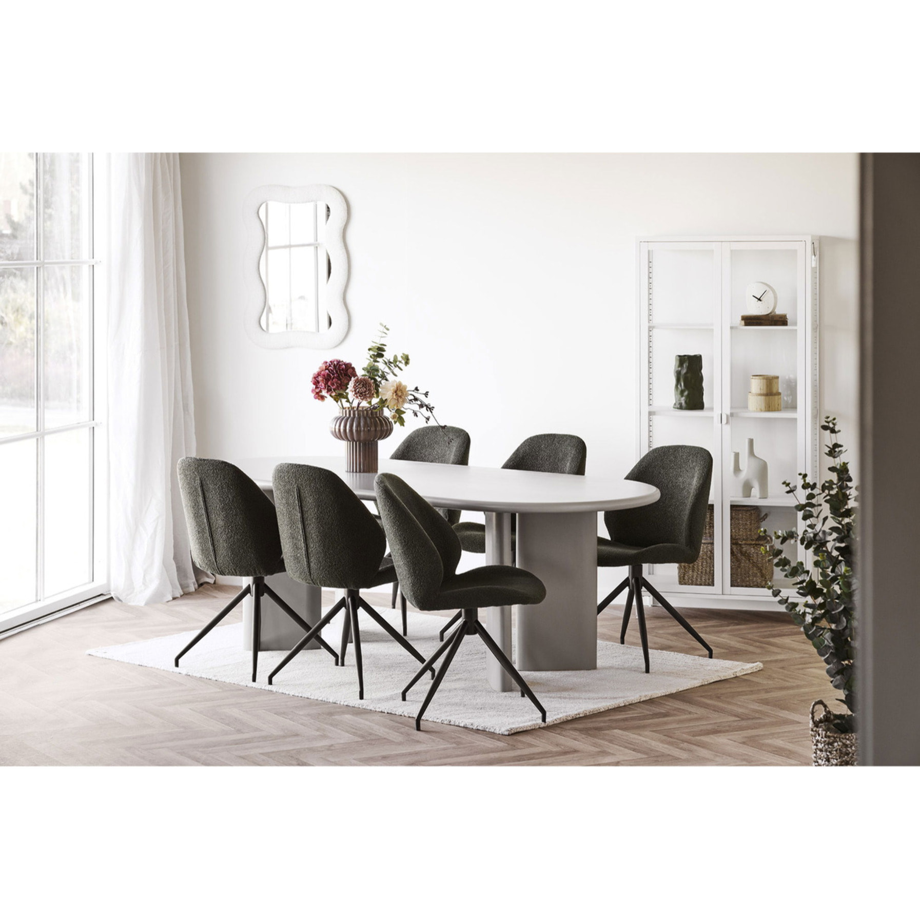 Specchio da parete Bosaro con cornice in teddy bianco 80x54 cm
