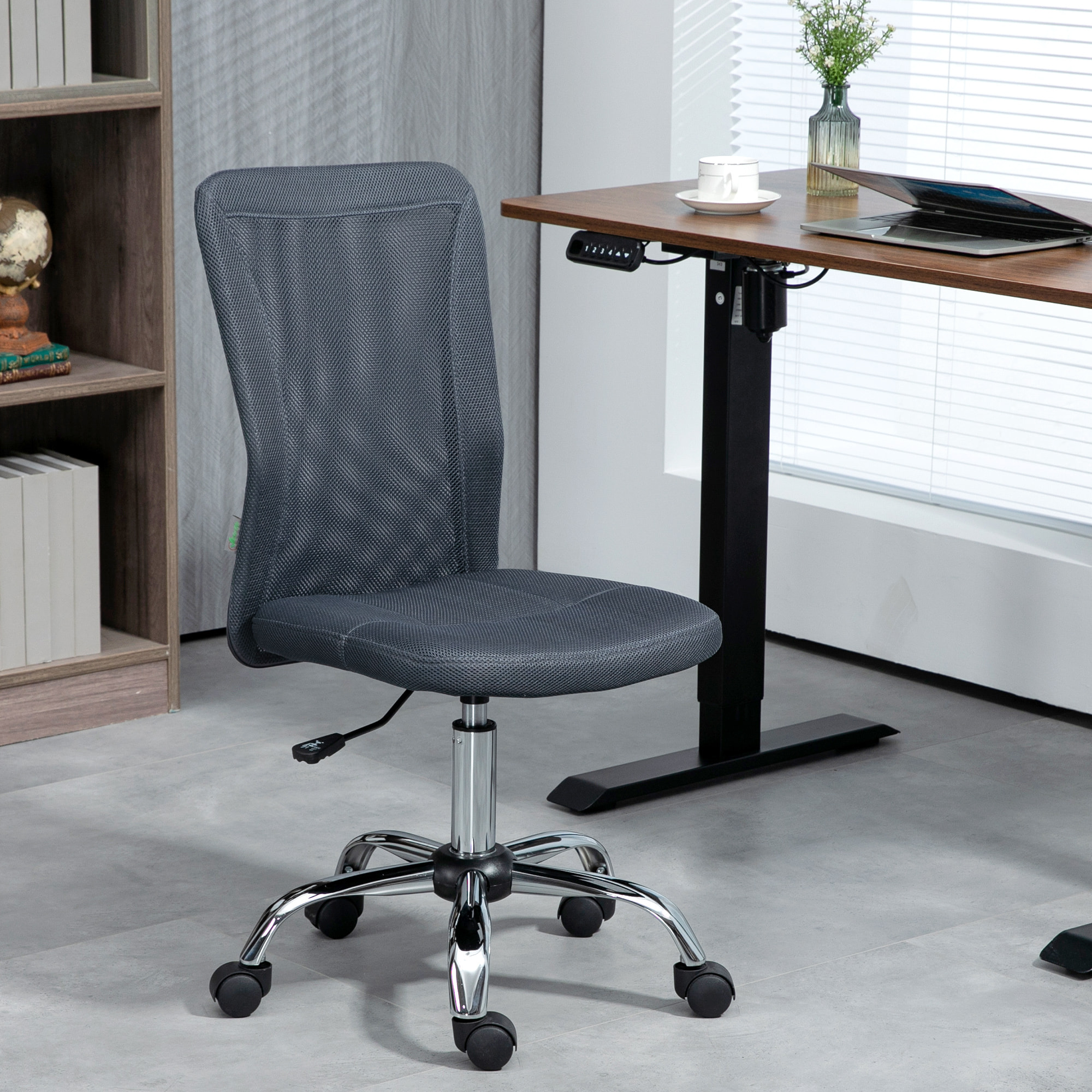 Chaise de bureau ergonomique hauteur réglable piètement chromé pivotant 360° revêtement gris foncé