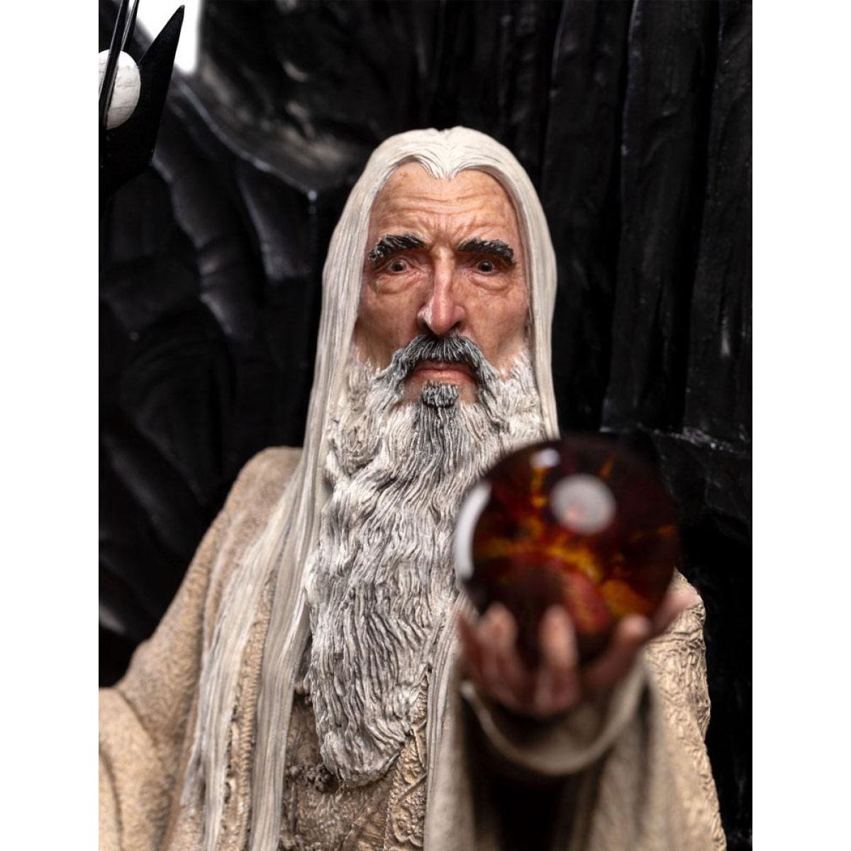 The Il Signore Degli Anelli Statua 1/6 Saruman The White On Throne 110 Cm Weta Workshop