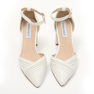 Sandali in simil pelle con tacco comodo quadrato