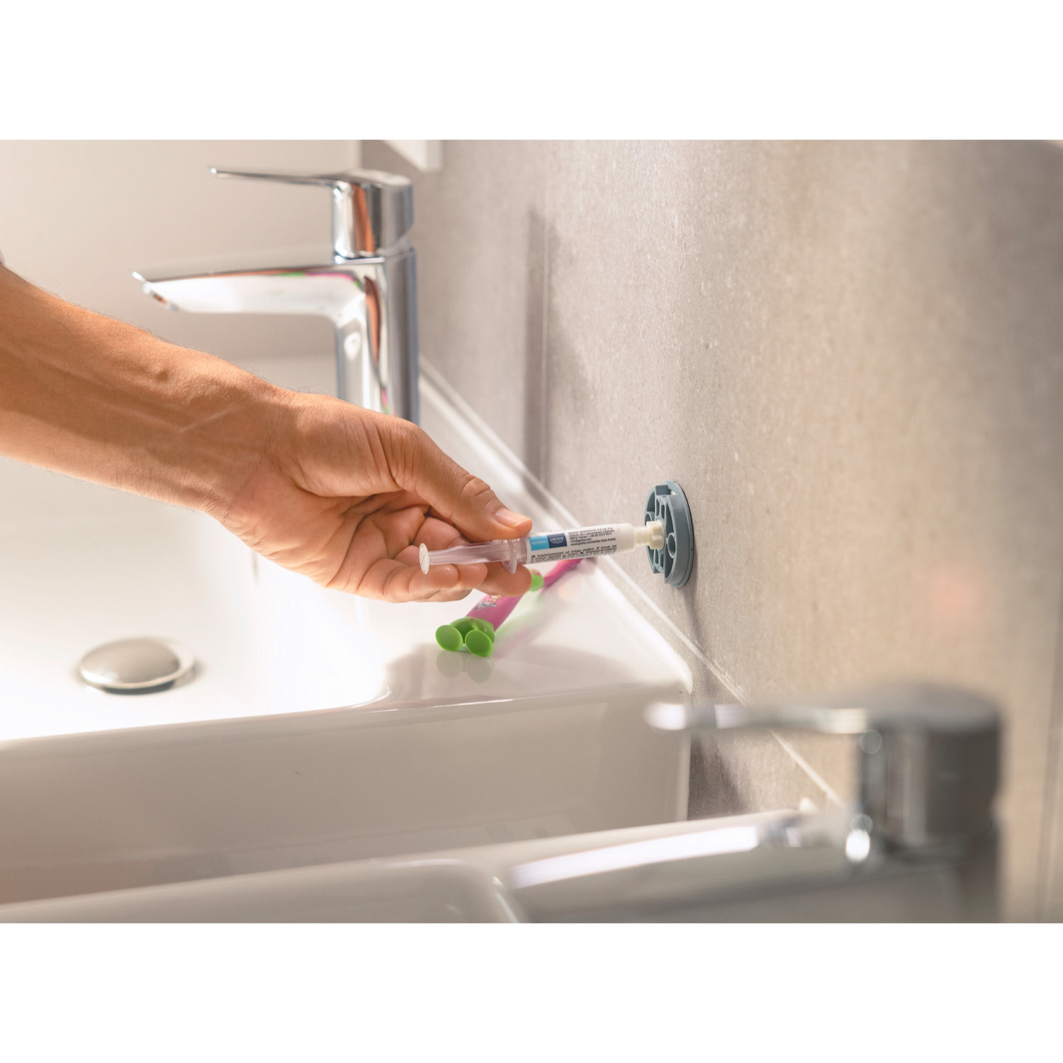 GROHE QuickGlue A2, colle pour accessoires de salle de bain (2 tubes)