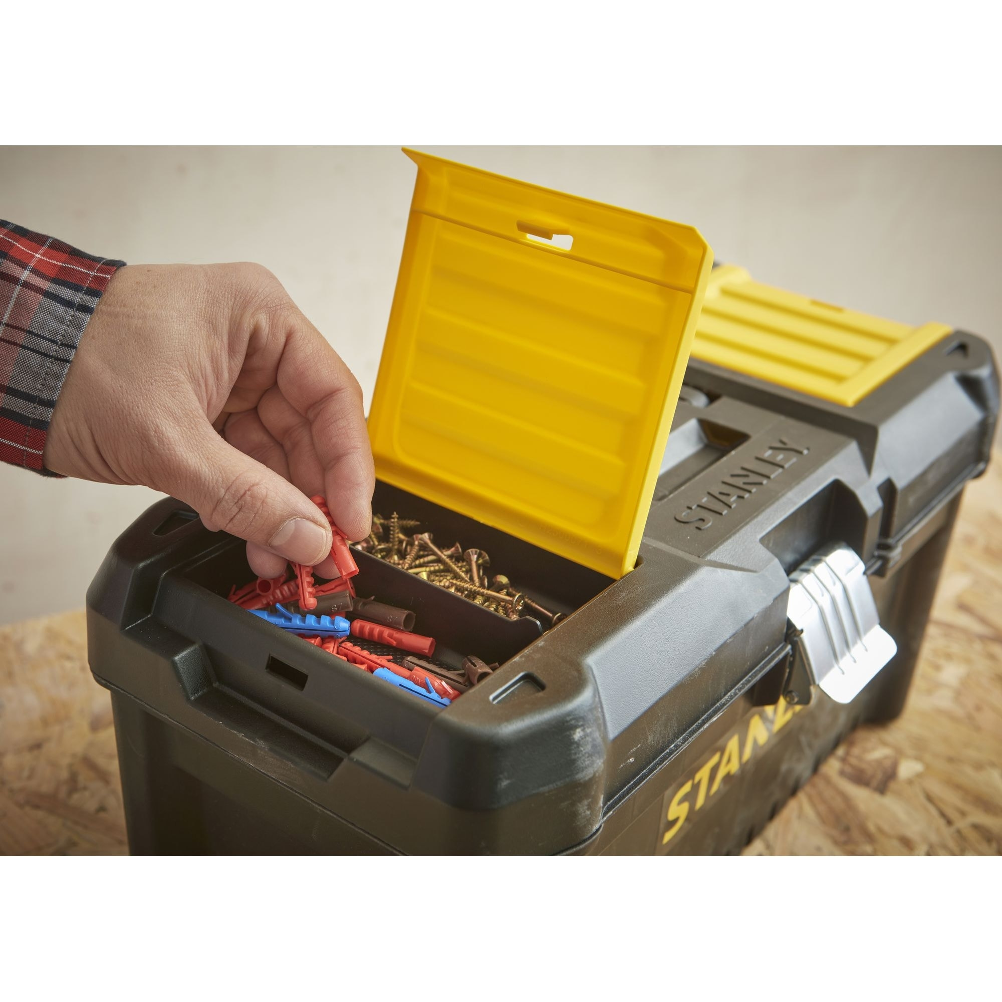 Boîte à outils - Classic Line - Attache Métal - 40 cm - STANLEY, STST1-75518