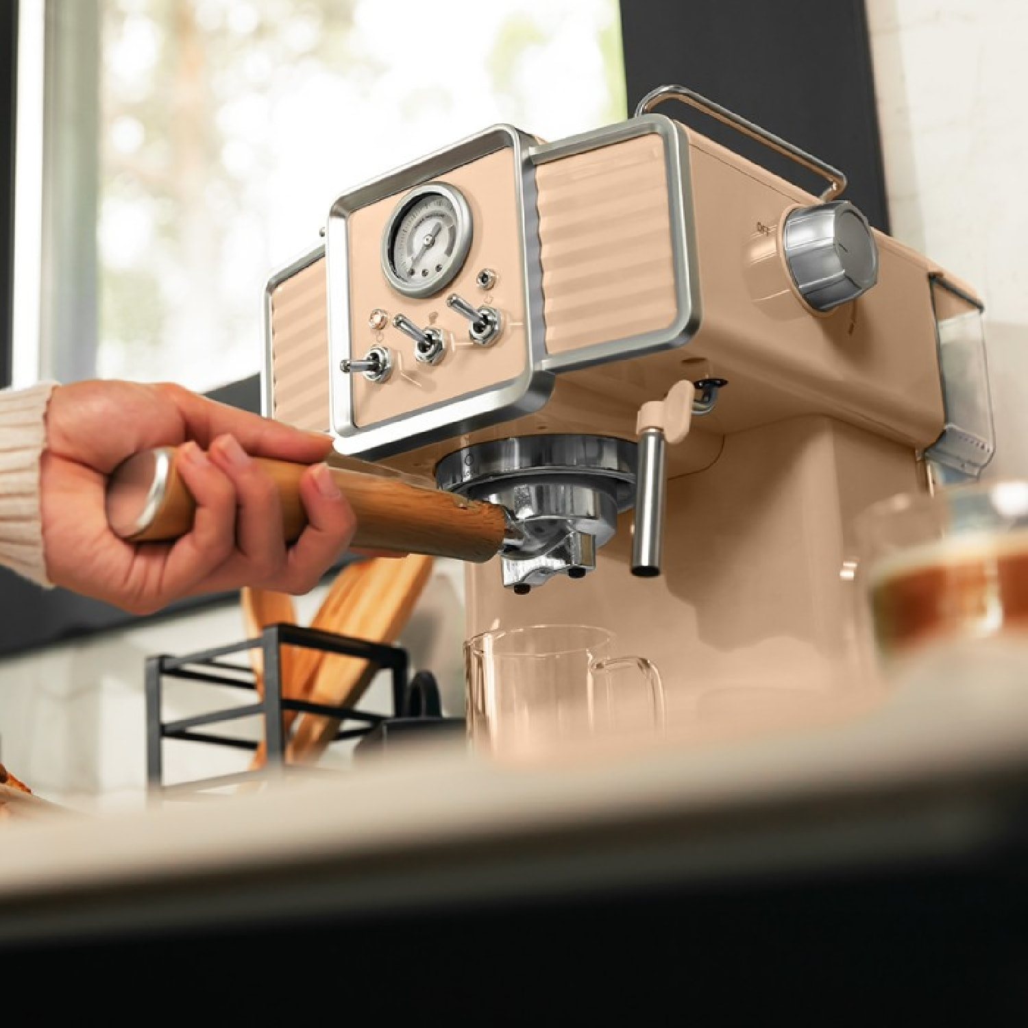 Cecotec Machine à café Power Espresso 20 Tradizionale Light Beige