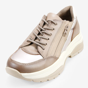 Zapatillas beige con cremallera y cordones elásticos