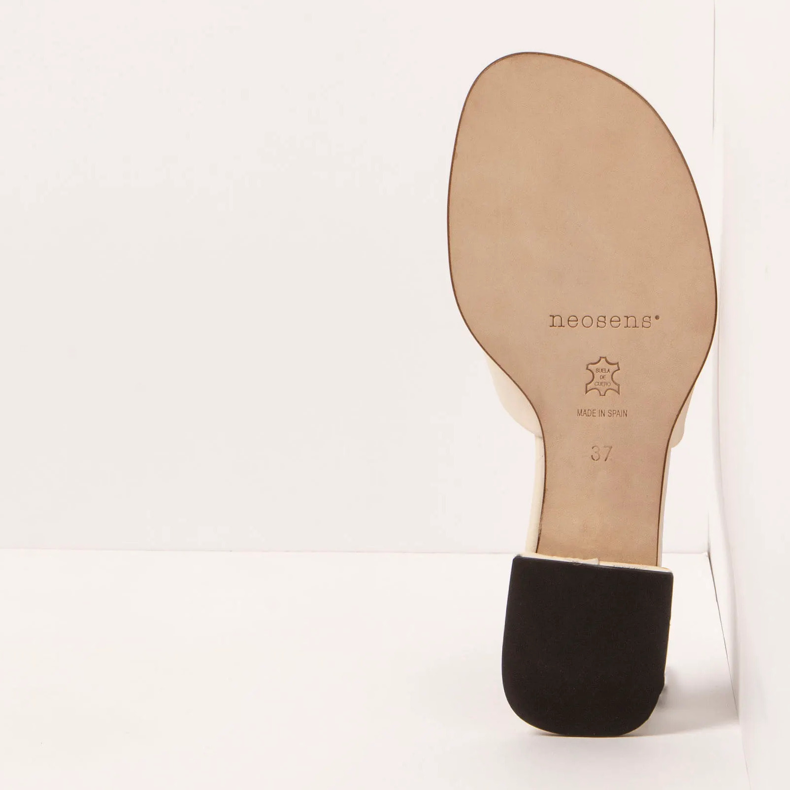 Sandalias S3153 NAPPA CREAM/ VALVIN color Cream