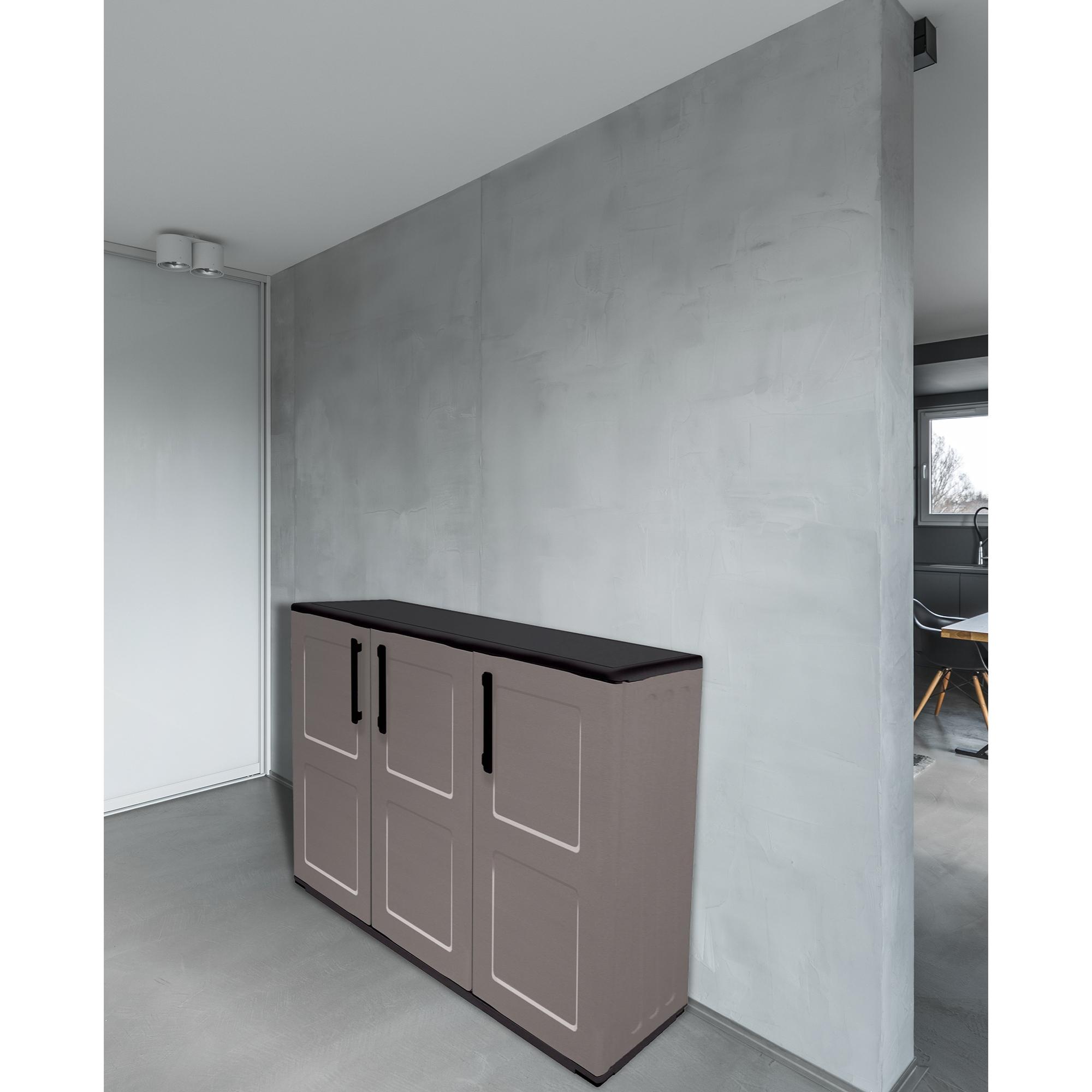 Armadio multiuso da esterno o interno, Mobile a 3 ante e 1 ripiano in polipropilene, 100% Made in Italy, cm 102x37h84, colore Grigio